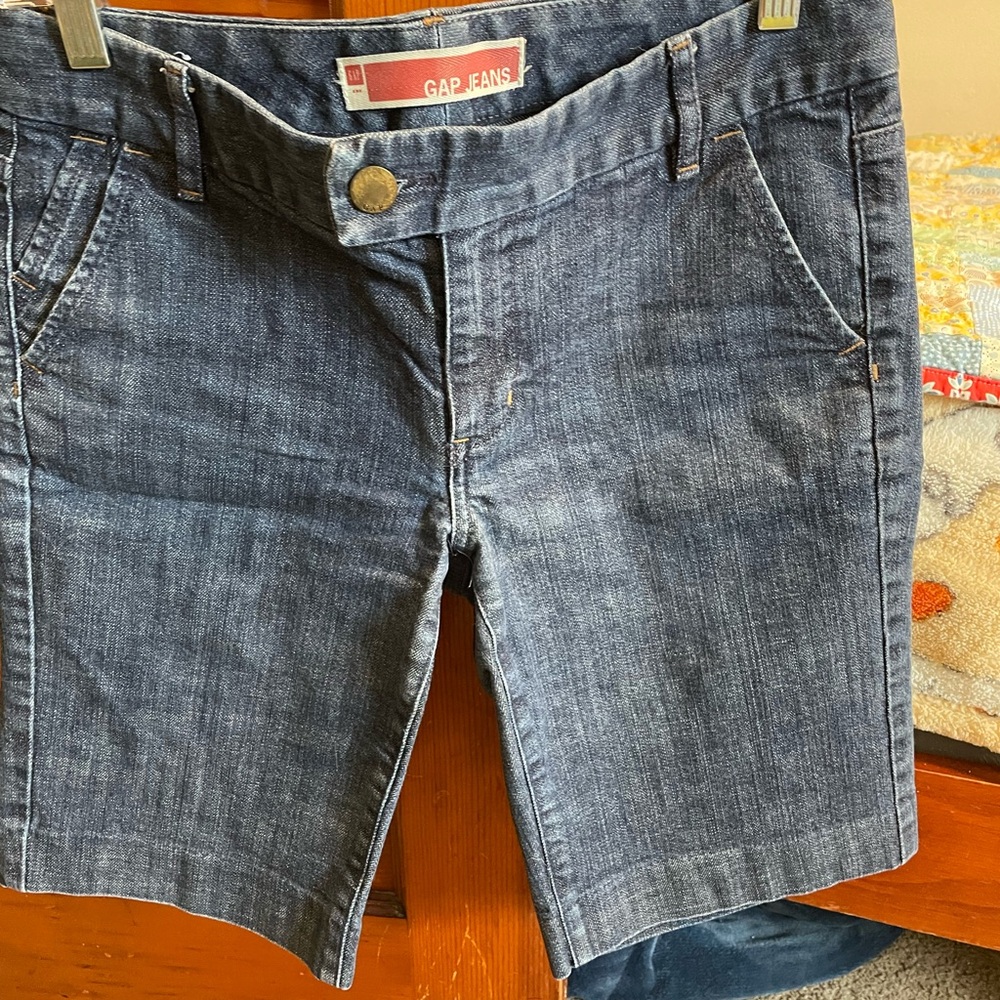 Gap Denim Bermuda Shorts Size 4